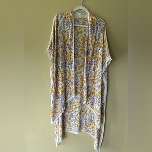 American Eagle | Floral Kimono